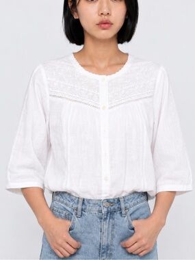 White blouse Lace NWT🎁🎁